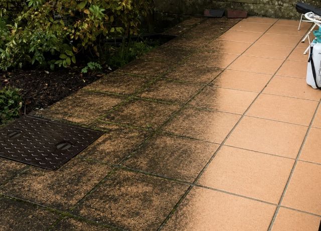 Block paving shown dirty and clean
